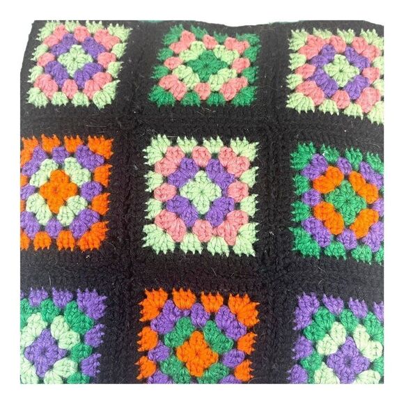 Vintage Hand Made Throw Pillow Crochet Granny Square Boho Decor Green Roseanne - Picture 2 of 8